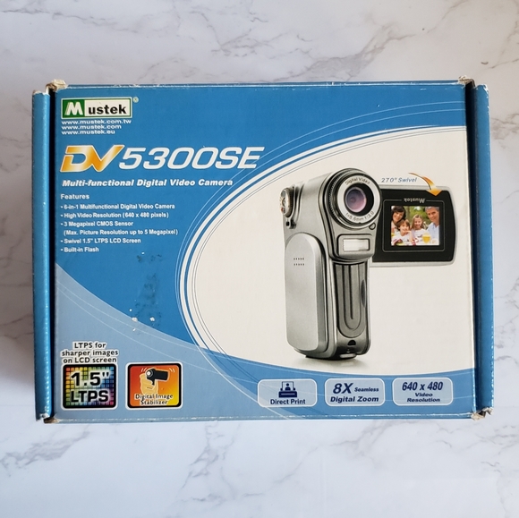 Digital Video Camera - Picture 1 of 12